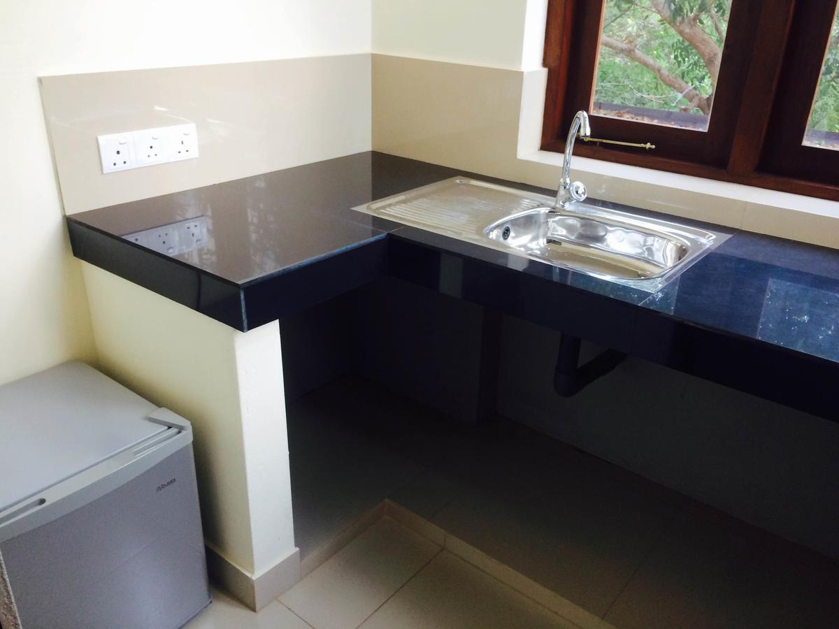 Sea Breeze Deluxe Inn Negombo Luaran gambar